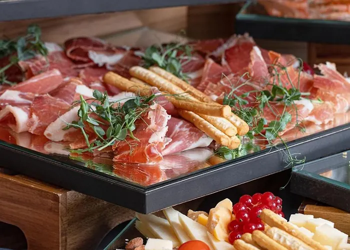 Ariston ホテル オパティヤ