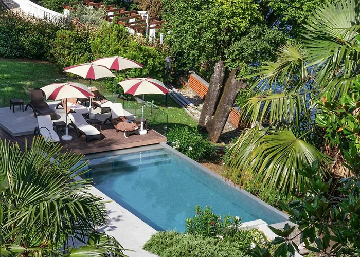 ホテル Ariston オパティヤ